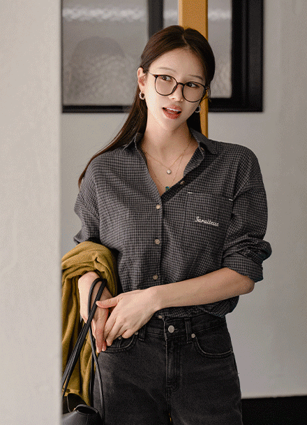 체크 포켓 포인티 셔츠